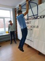При поддержке Олимпийского совета Саратовской области прошло личное первенство по подтягиванию на высокой перекладине