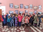 «Серебряные» волонтеры ГАУ СО КЦСОН Александрово-Гайского района в рамках акции «Подари радость» организовали для патронажных детей, стоящих на обслуживании в отделении помощи семье и детям, поход в кинотеатр с. Александров-Гай.