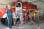 Специалисты комплексного центра социального обслуживания  населения Александрово-Гайского района провели для детей кружка «Затейник» профилактическое мероприятие по основам пожарной безопасности «Спички детям не игрушки!»