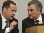 Медведев поддержал идею Володина о передаче в федеральную собственность трассы на Казахстан