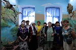 В рамках работы Университета третьего возраста факультета "Социальный туризм" получатели социальных услуг ГАУ СО КЦСОН Александрово-Гайского района из села Канавка посетили Музей краеведения с.Александров-Гай.