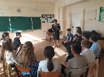 Психолог отделения психолого – педагогической помощи семье и детям комплексного центра социального обслуживания населения Александрово – Гайского района Искаранова Айша Бисеневна провела тренинг среди подростков в МБОУ СОШ №2 « Буллинг в школе» .