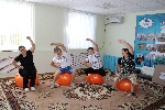 В комплексном центре социального обслуживания населения Александрово-Гайского района работает социальная технология «Зал для занятий адаптивной физкультурой».